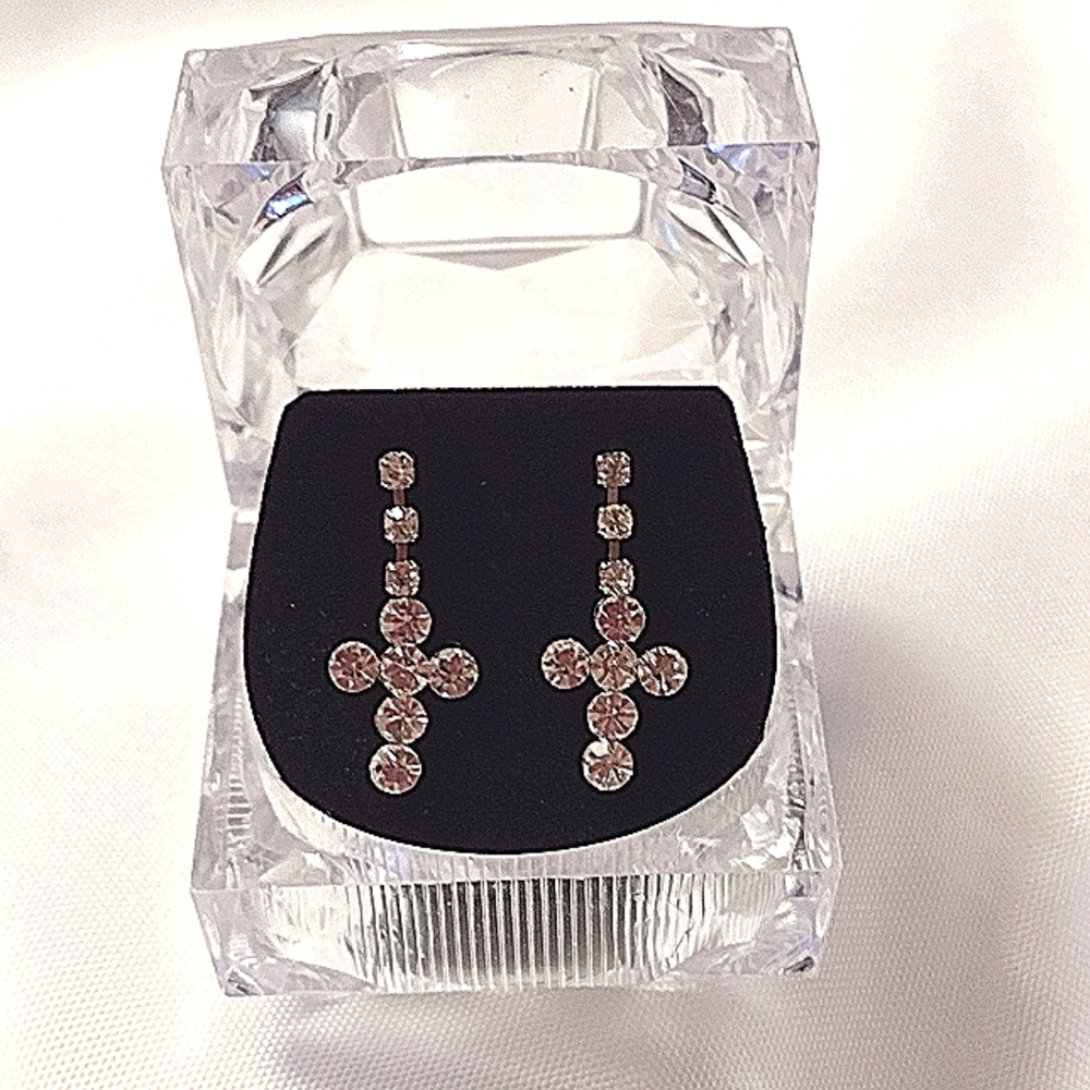 NWT CLEAR Rhinestone CROSS Silvertone Earrings Bridesmaid gift Wedding Church - Picture 2 of 4